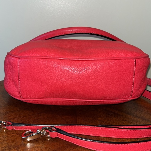 Kate Spade Like new Satchel Crossbody bag Pebbled leather Red flap long pocket - Picture 9 of 13